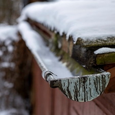 How Winter Weather Affects Your Roof and Gutters